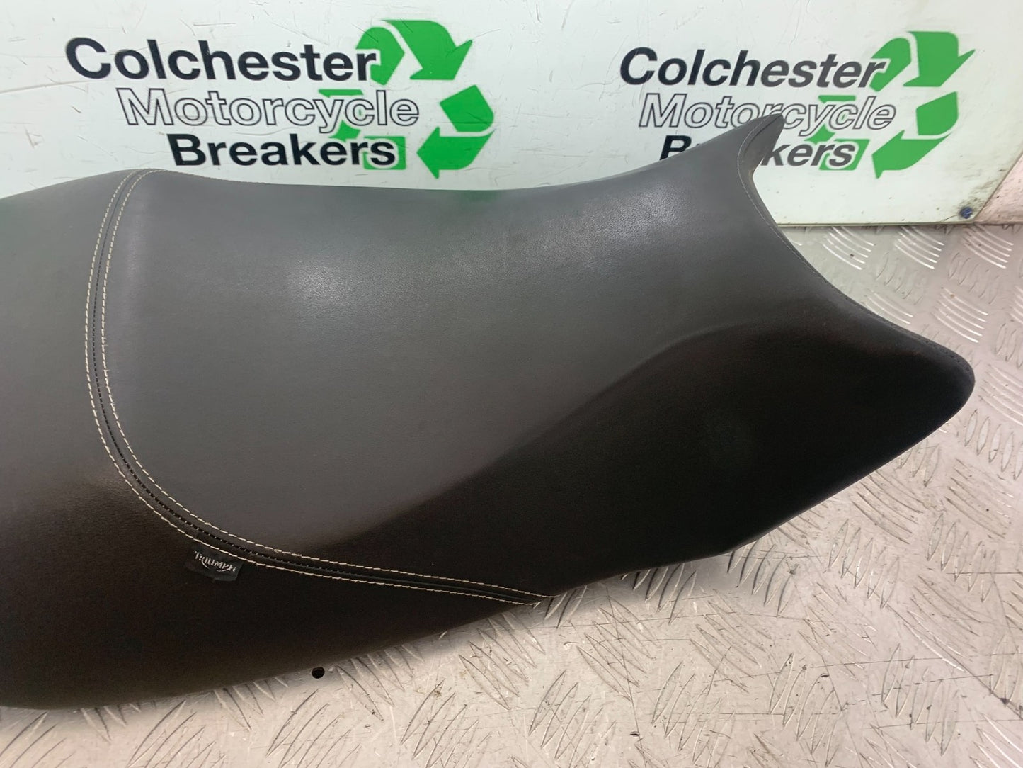 TRIUMPH 1050 SPRINT GT SEAT  YEAR 2010-2016 (CMB1250)