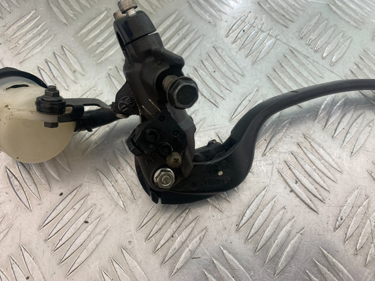 KAWASAKI ZX6R FRONT BRAKE MASTER CYLINDER YEAR 2009-2012 (CMB1136)