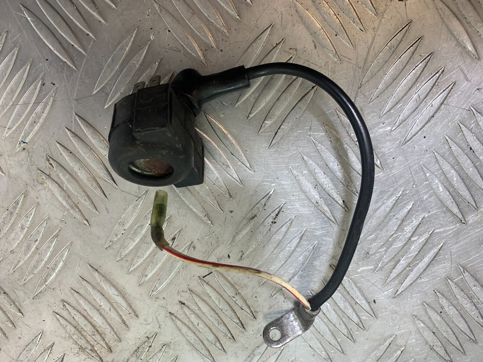 KAWASAKI Z750 ZR750 ZR-7S STARTER SOLENOID  YEAR 1999-05 (CMB1135)