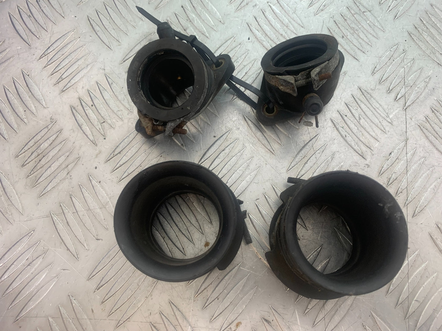 YAMAHA XV535 XV 535 VIRAGO CARB RUBBERS    YEAR 1994-02 (CMB1139)