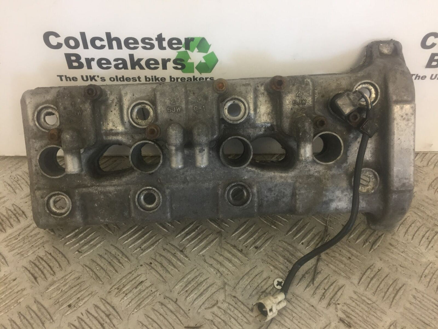 YAMAHA FJR1300 FJR 1300 ROCKER COVER   YEAR 2002