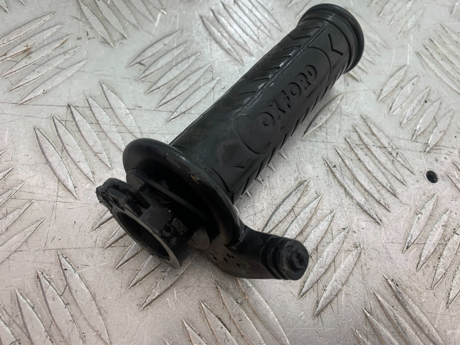 PIAGGIO VESPA GTS 125 THROTTLE TWIST GRIP  YEAR 2009-2014  (CMB1261)