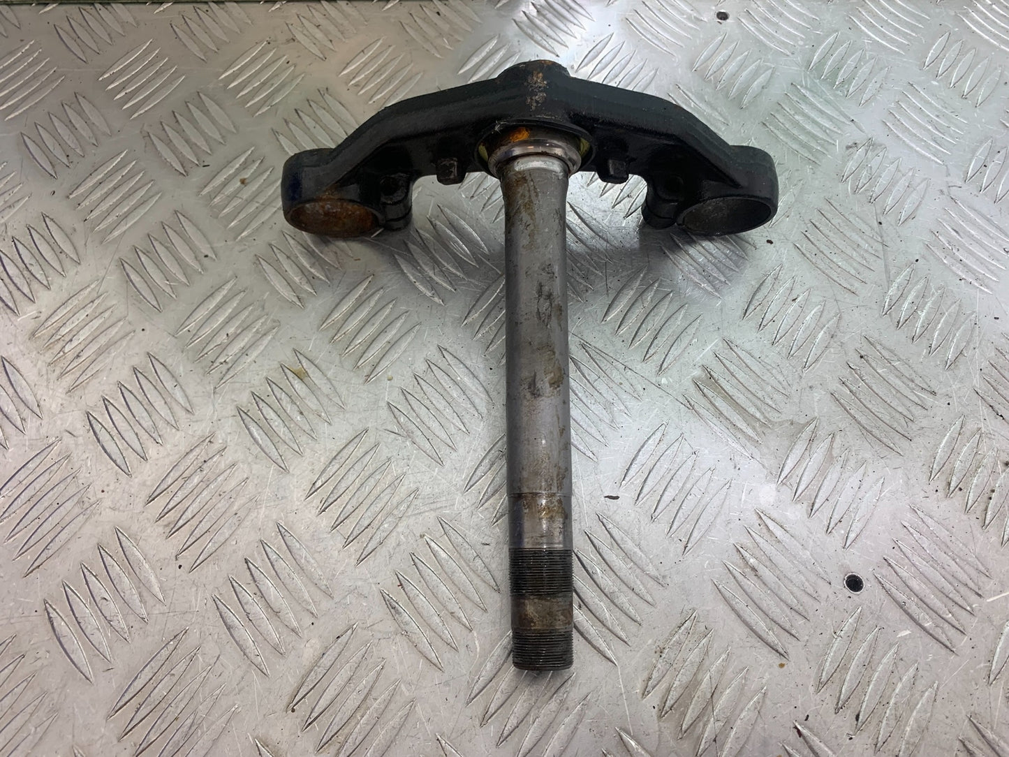 HONDA VFR750 VFR 750 BOTTOM YOKE  YEAR 1994-1997 (CMB1156)