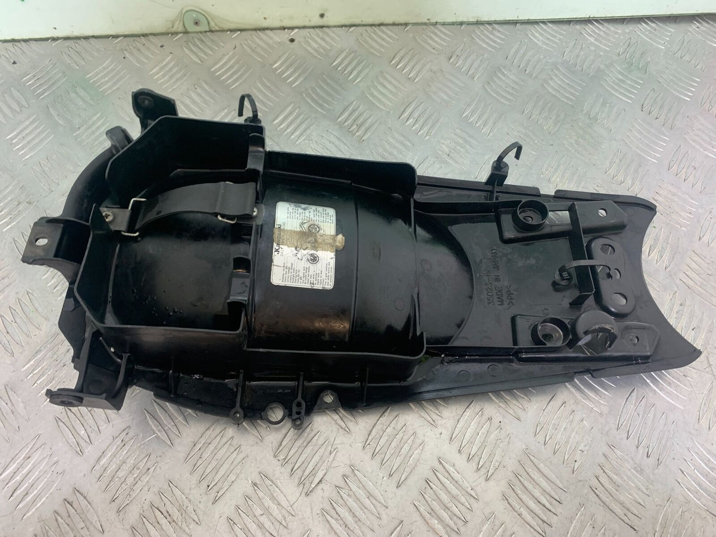 KAWASAKI ER6 F UNDERTRAY  YEAR 2005-2008 (CMB1098)