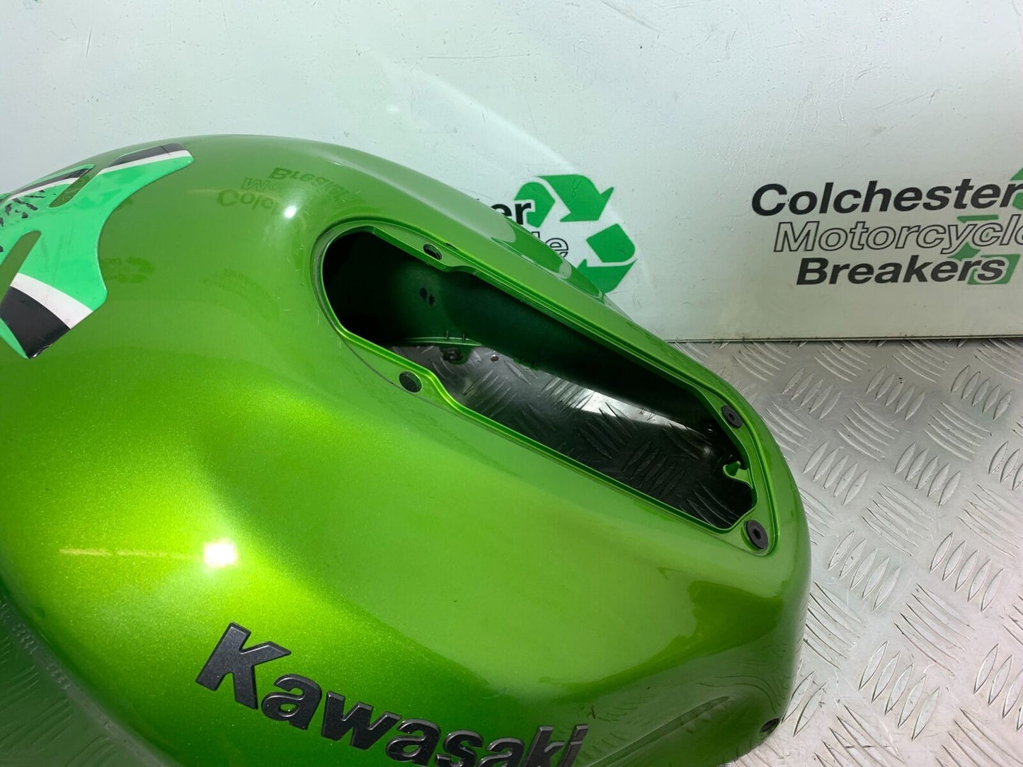 KAWASAKI ZX12R ZX12 R PETROL TANK COVER  YEAR 2000-01 (CMB1038)