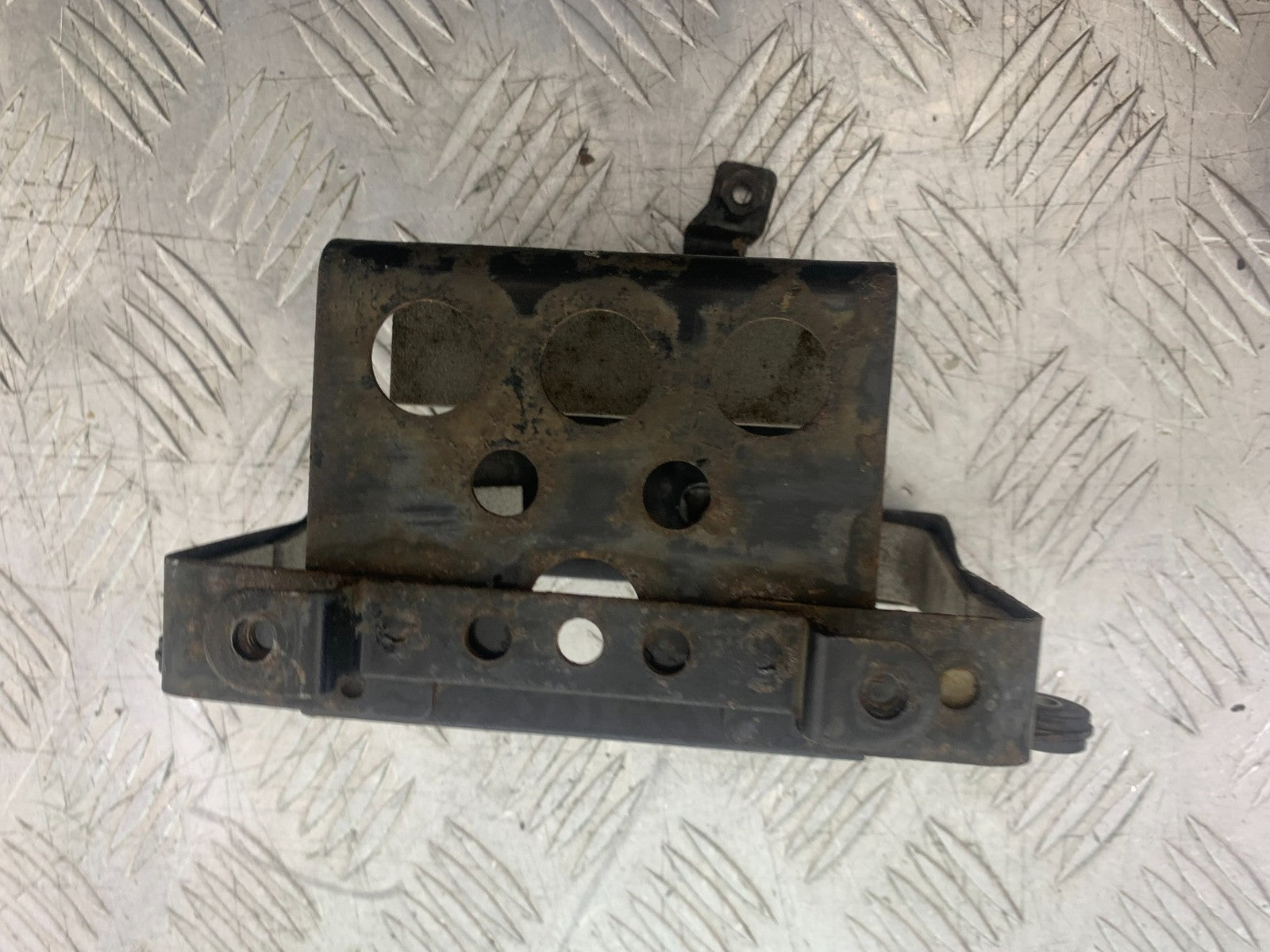 SUZUKI GSX750 INAZUMA BATTERY BOX YEAR 1998-2003 (CMB1308)