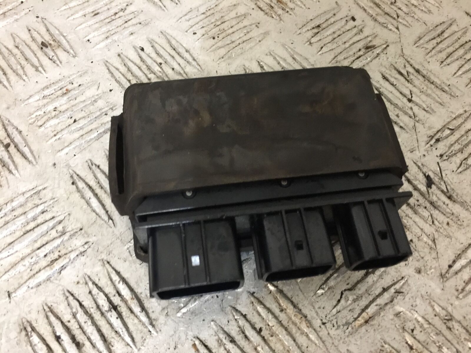 KAWASAKI VN 650 VULCAN MAIN RELAY   YEAR 2017-2021 (STOCK 811)