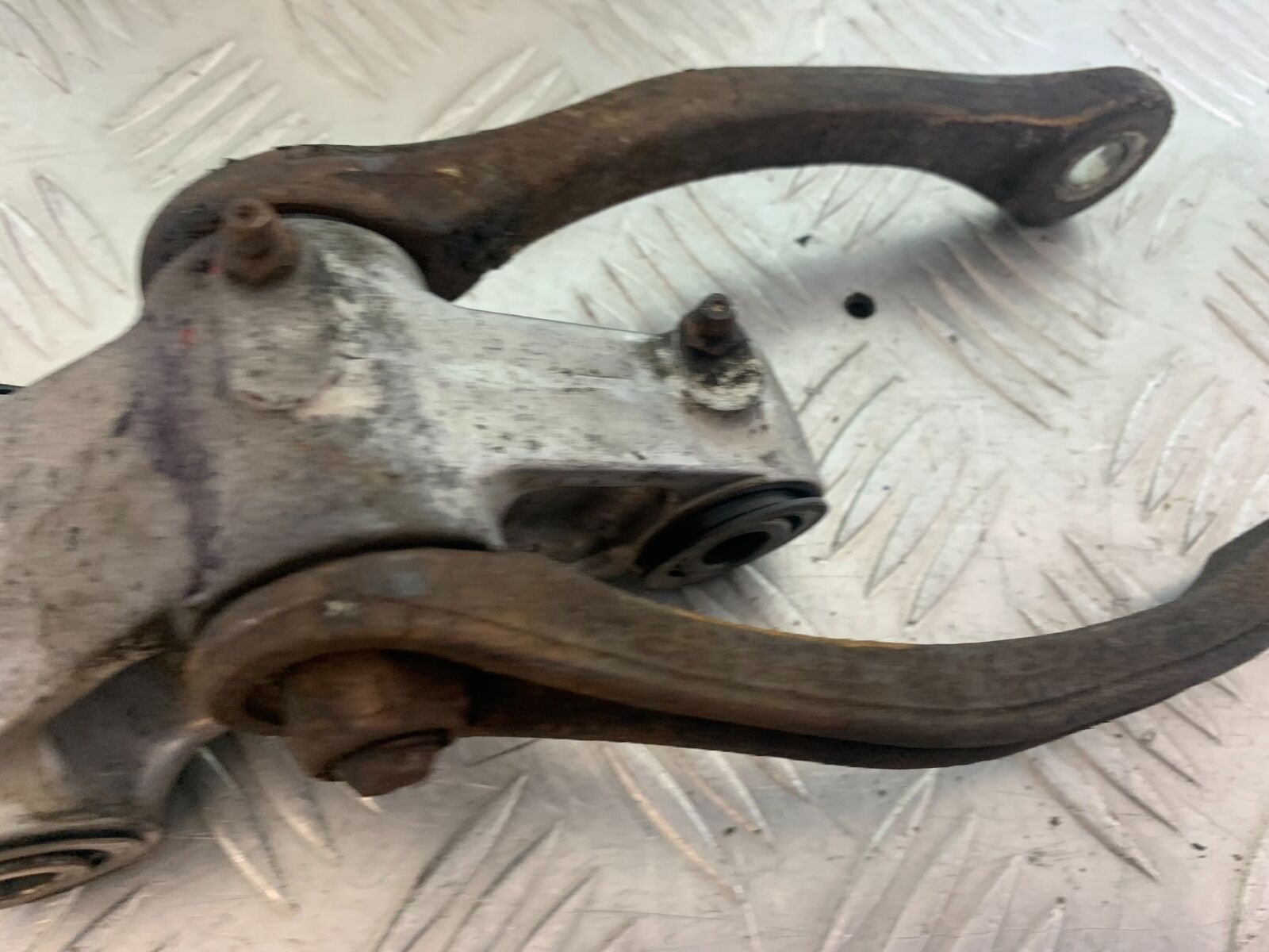 KAWASAKI Z750 ZR750 ZR-7S REAR SHOCK LINKAGE   YEAR 1999-05 (CMB1135)