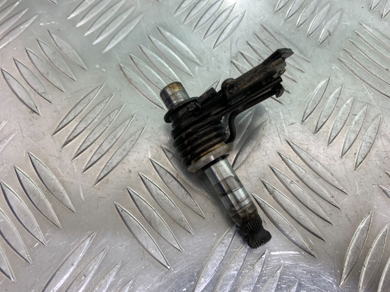 KAWASAKI NINJA 650 GEAR SHAFT  YEAR 2017-2019 (CMB1018)