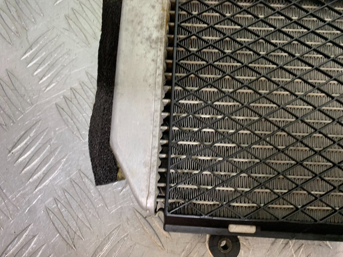 HONDA VFR800 VFR 800 V-TEC LEFT RADIATOR   YEAR 2002 -09 (CMB1296)