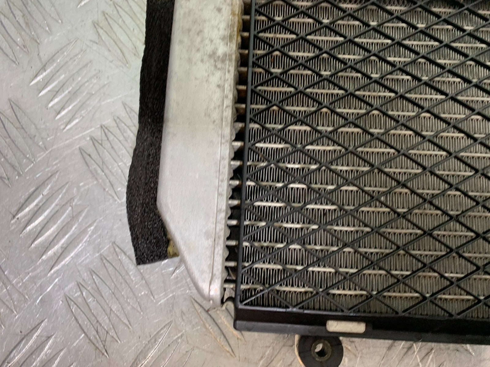 HONDA VFR800 VFR 800 V-TEC LEFT RADIATOR   YEAR 2002 -09 (CMB1296)
