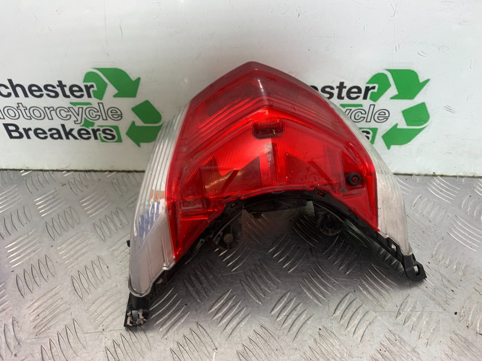 YAMAHA XMAX 125 XMAX-125 REAR LIGHT  YEAR 2015-2020  (CMB1266)