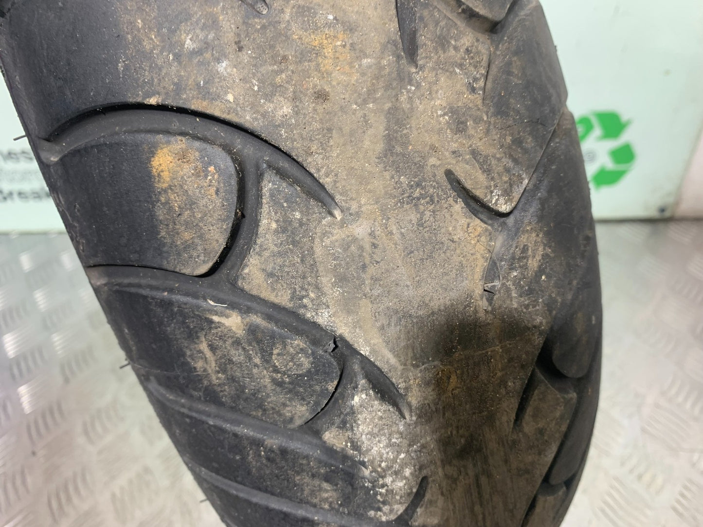 HONDA VFR800 PRE V-TEC REAR WHEEL  YEAR 1998-2001 (CMB1233)