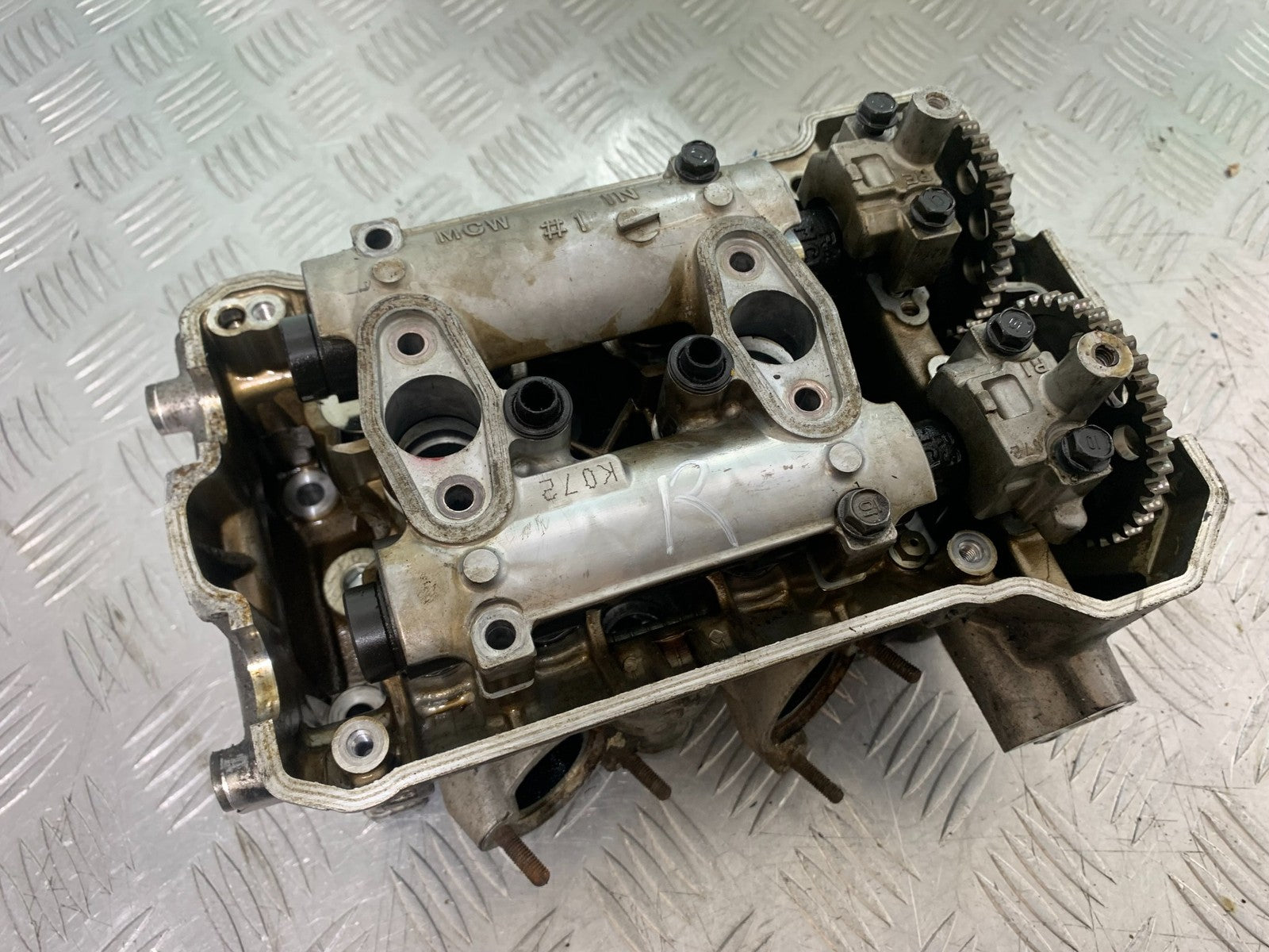 HONDA VFR800 PRE V-TEC REAR CYLINDER HEAD  YEAR 1998-2001