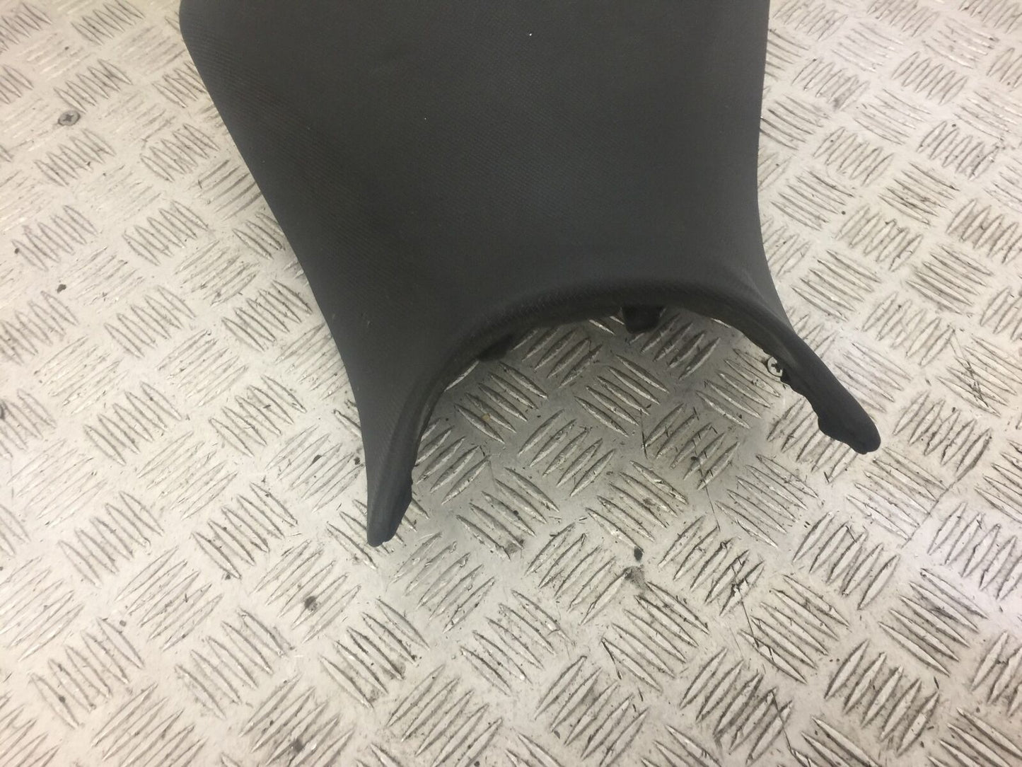 KAWASAKI NINJA 400 FRONT SEAT  YEAR 2019  (STOCK 635)