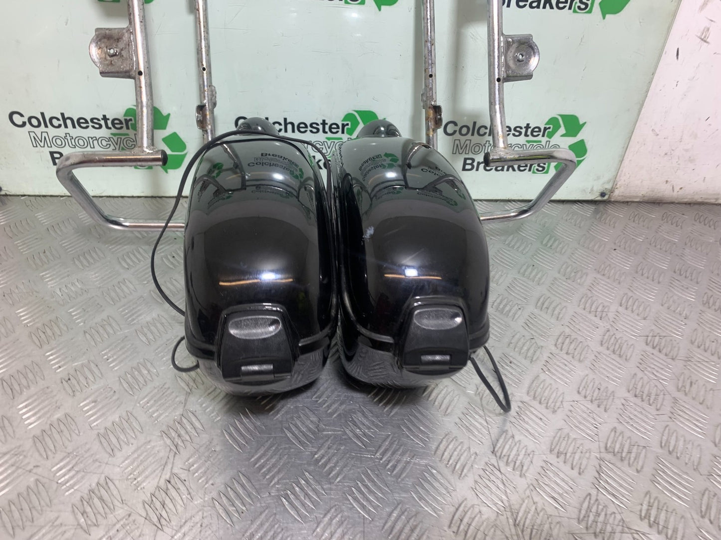 PIONEER NEVADA XF125 PANNIERS AND BRACKETS  YEAR 2009 (CMB1214)
