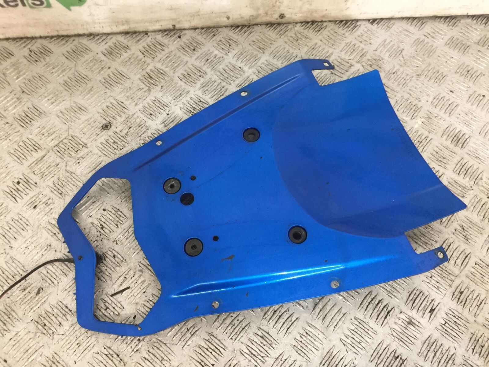 KAWASAKI ZX6R ZX636 B1H UNDERTRAY  YEAR 2003 2004 (STOCK 788)