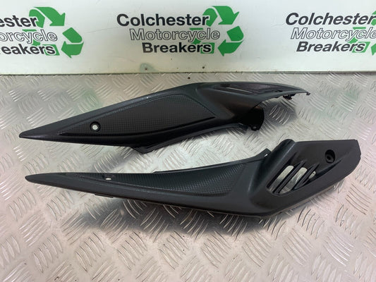 SUZUKI DL 650 V-STROM LEFT AND RIGHT SIDE VENTS    YEAR 2016 (STOCK 996)