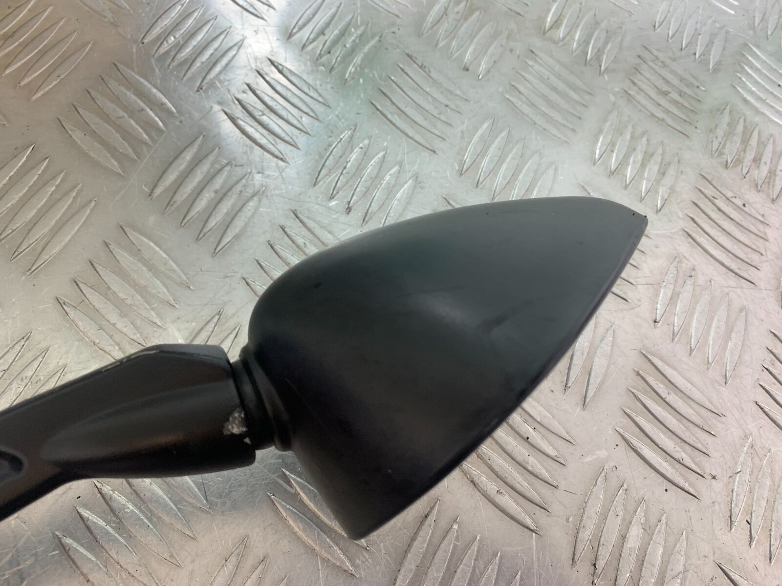 YAMAHA XJ6 XJ6-S RIGHT MIRROR  YEAR 2009-2015  (CMB1070)