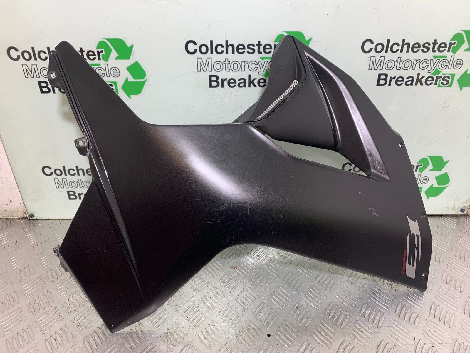 MV AGUSTA 800 F3 RIGHT FAIRING PANEL  YEAR 2017-2019 (CMB1227)