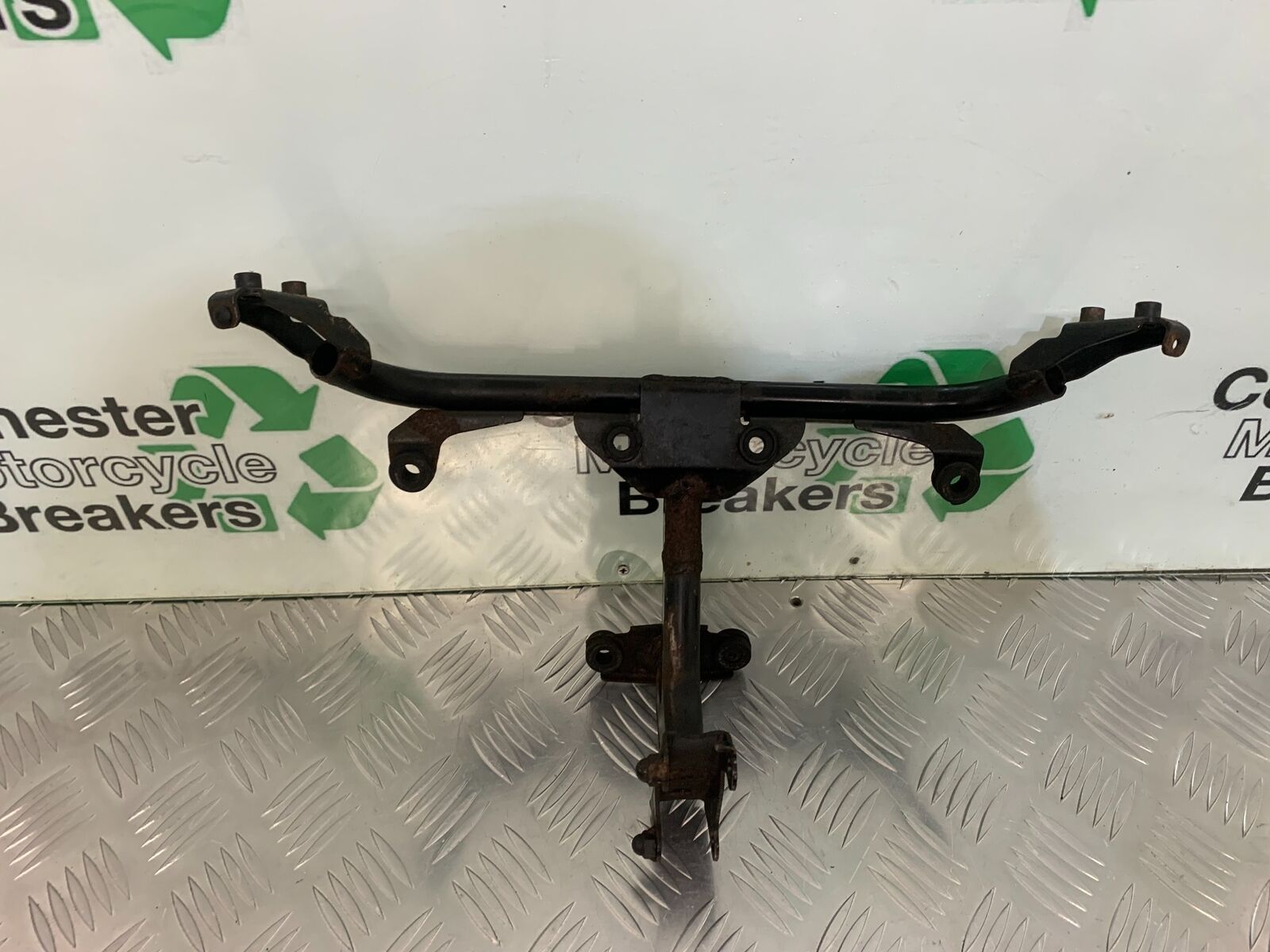 YAMAHA FZ6 FAZER FAIRING BRACKET  YEAR 2004-2007  (STOCK 955)