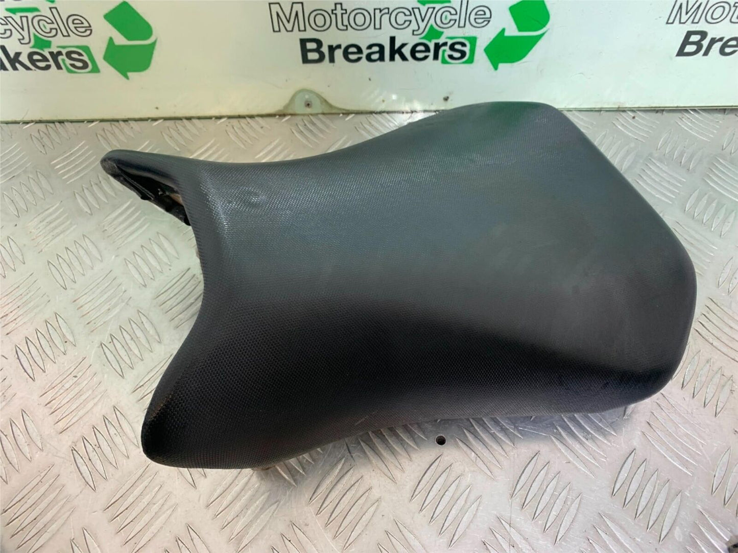 SUZUKI SV1000 SV 1000 K4 FRONT SEAT YEAR 2003-2007 (CMB1042)
