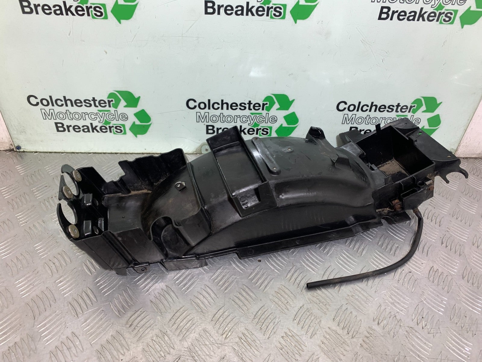 KAWASAKI ZZR1100 D REAR MUDGUARD  YEAR 1993-2001 (CMB1189)