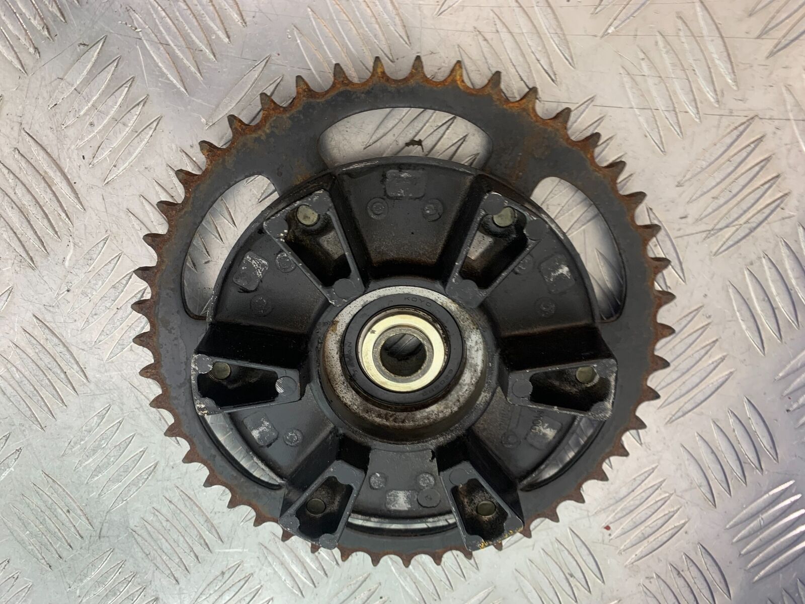 YAMAHA YZF600 YZF 600 THUNDERCAT SPROCKET CARRIER    1996-2003 (CMB1105)