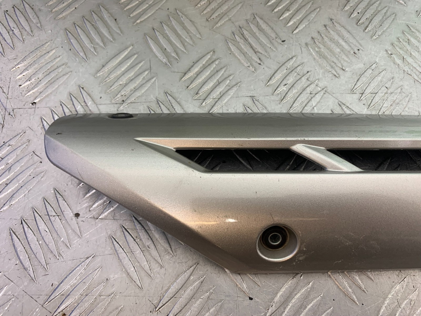 YAMAHA YBR125 YBR 125 EXHAUST SHIELD YEAR 2010-2017 (CMB1252)