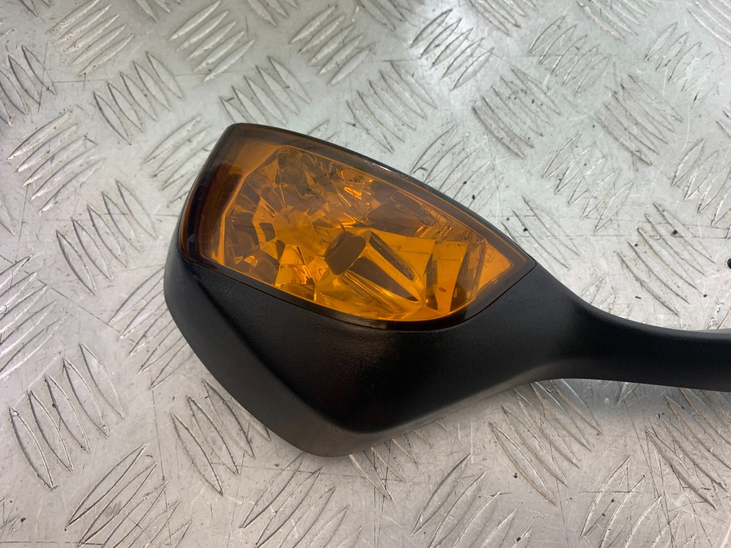 TRIUMPH 1050 SPRINT GT LEFT MIRROR YEAR 2010-2016 (CMB1250)