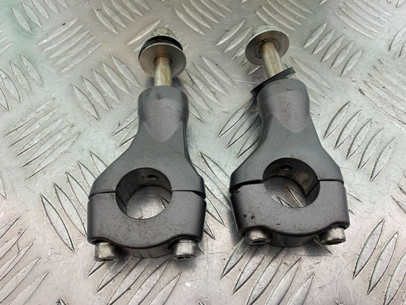 HONDA CRF1000 (DCT) AFRICA TWIN HANDLEBAR RISERS  YEAR 2017 (CMB1030)