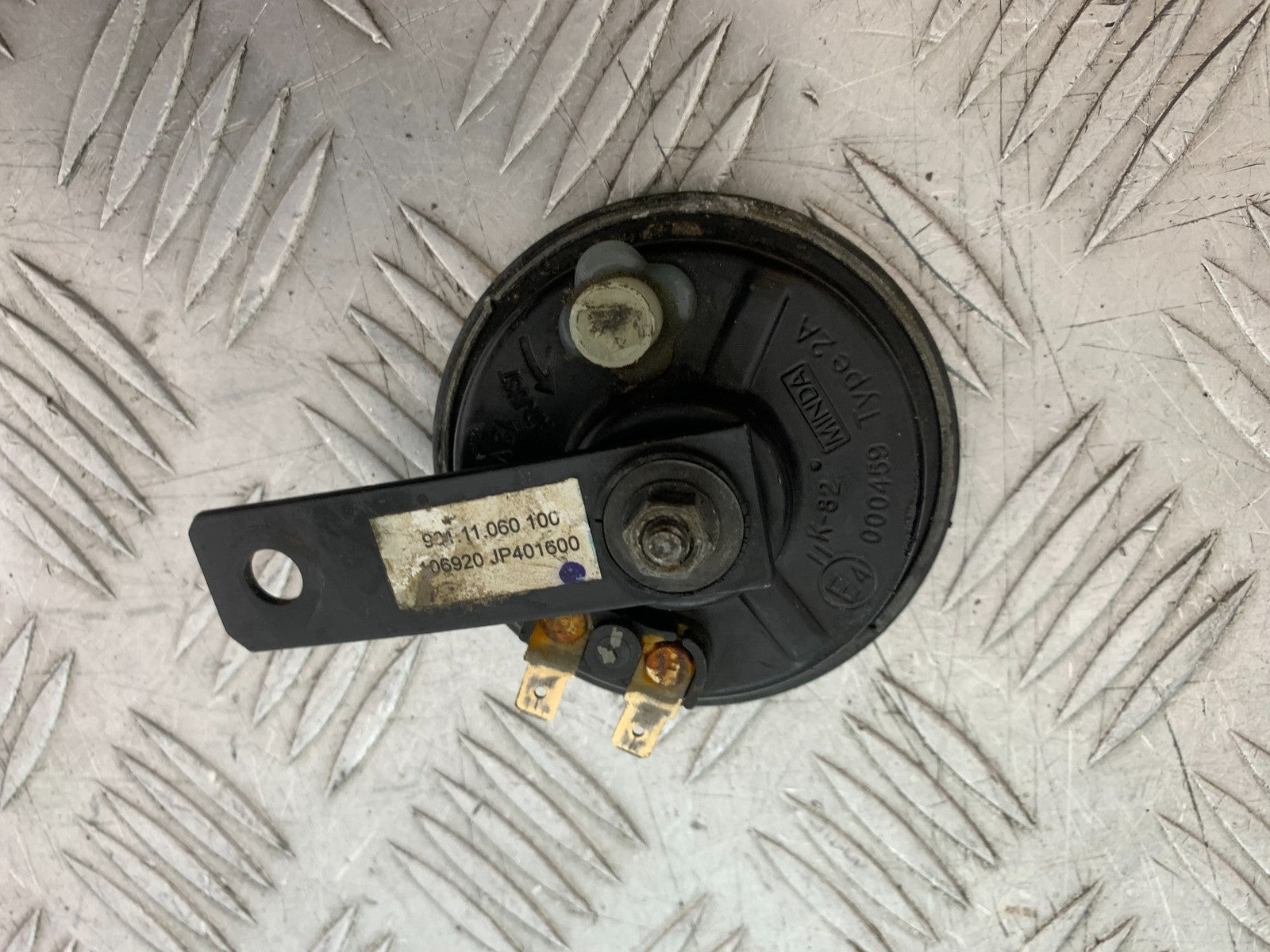 KTM DUKE 390 HORN AND BRACKET YEAR 2017- 2023 (CMB1314)