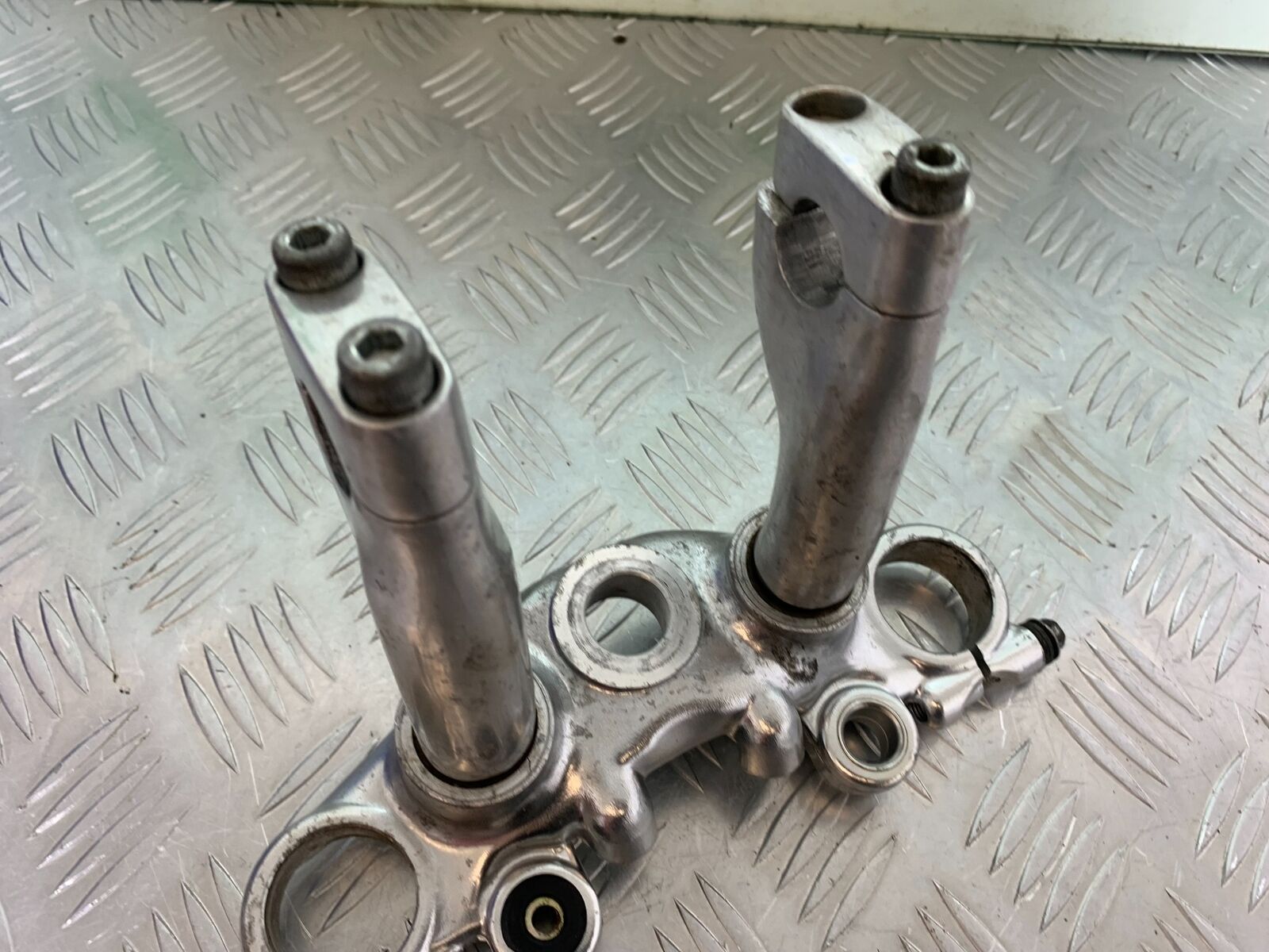 YAMAHA XV750 XV 750 VIRAGO TOP YOKE YEAR 1992 (CMB1016)