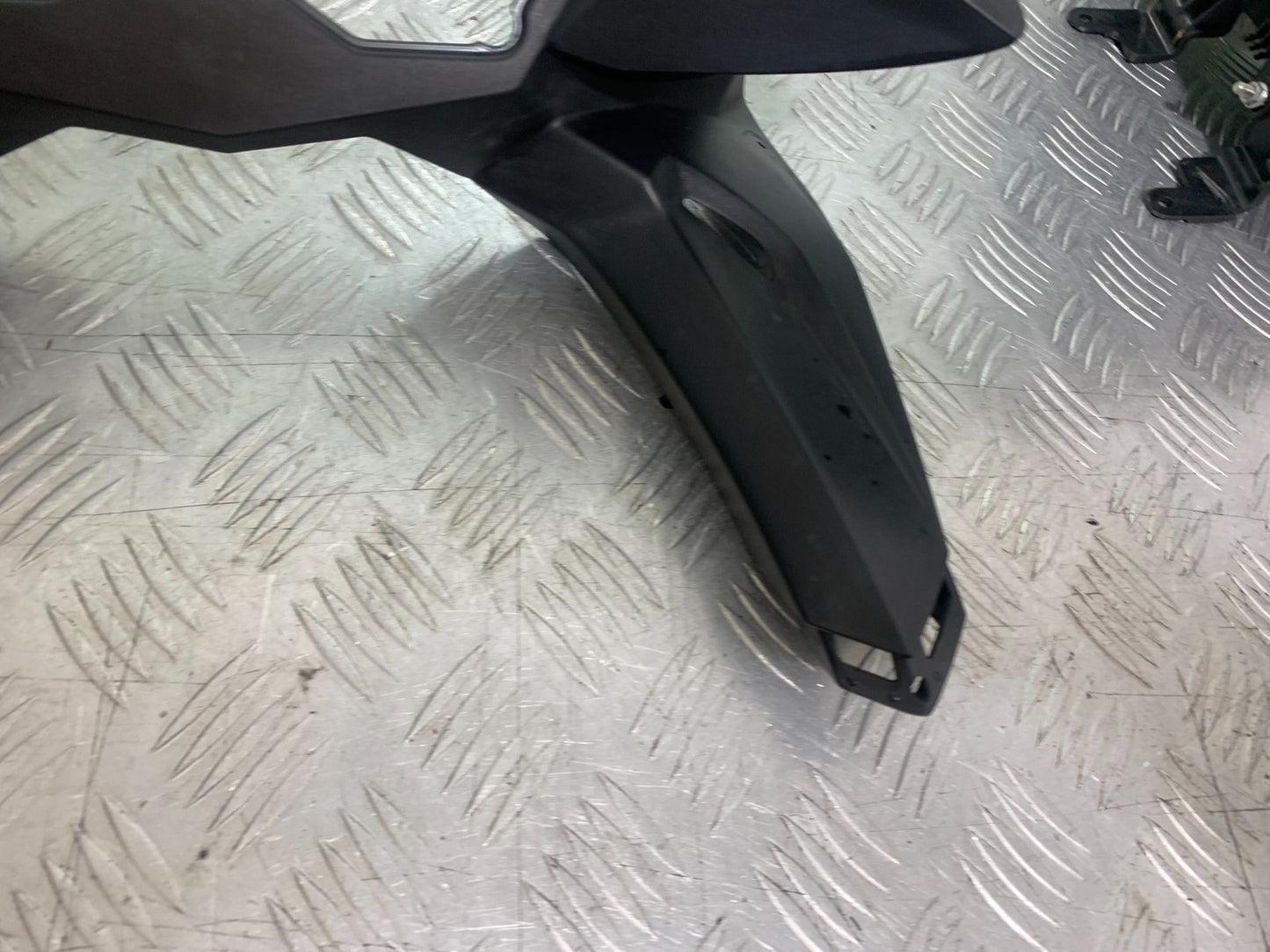 YAMAHA XJ6 XJ6-S CLOCK SURROUND   YEAR 2009-2015  (CMB1212)