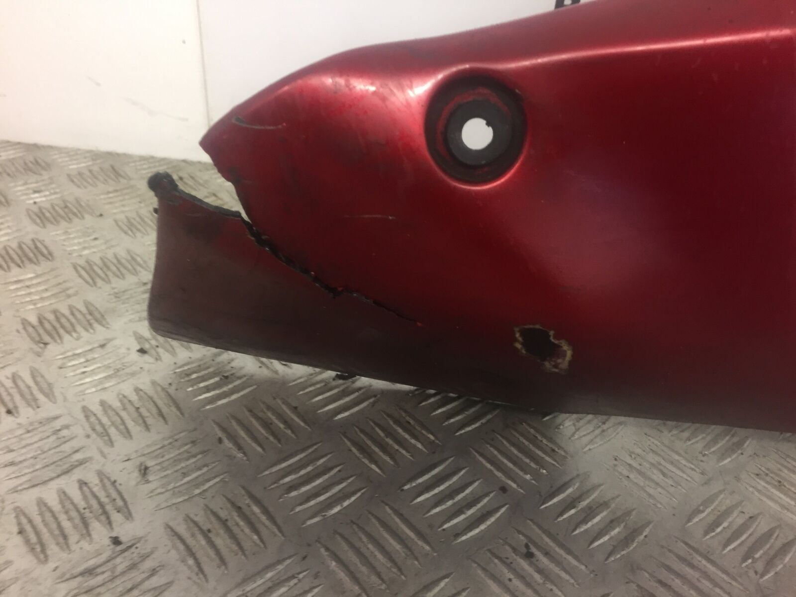 KAWASAKI ZXR400 ZXR 400 L  RIGHT FAIRING PANEL   YEAR 1991 1994