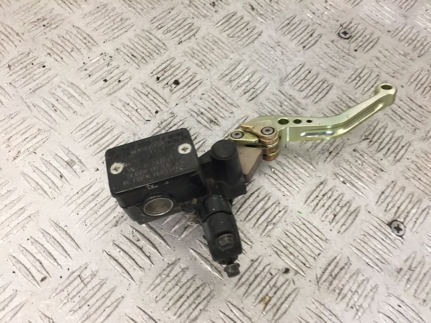 KAWASAKI NINJA 250 R EX250 FRONT BRAKE MASTER CYLINDER   YEAR 2008  (STOCK 879)