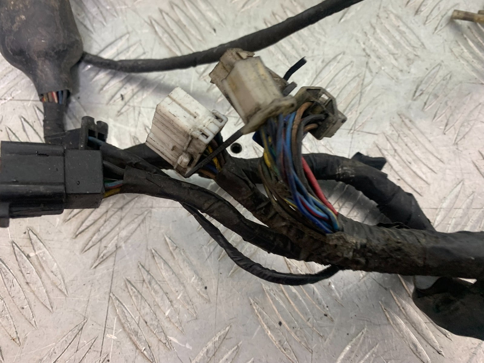 YAMAHA YZF1000 THUNDERACE WIRING LOOM YEAR 1997-2000 (CMB1204)