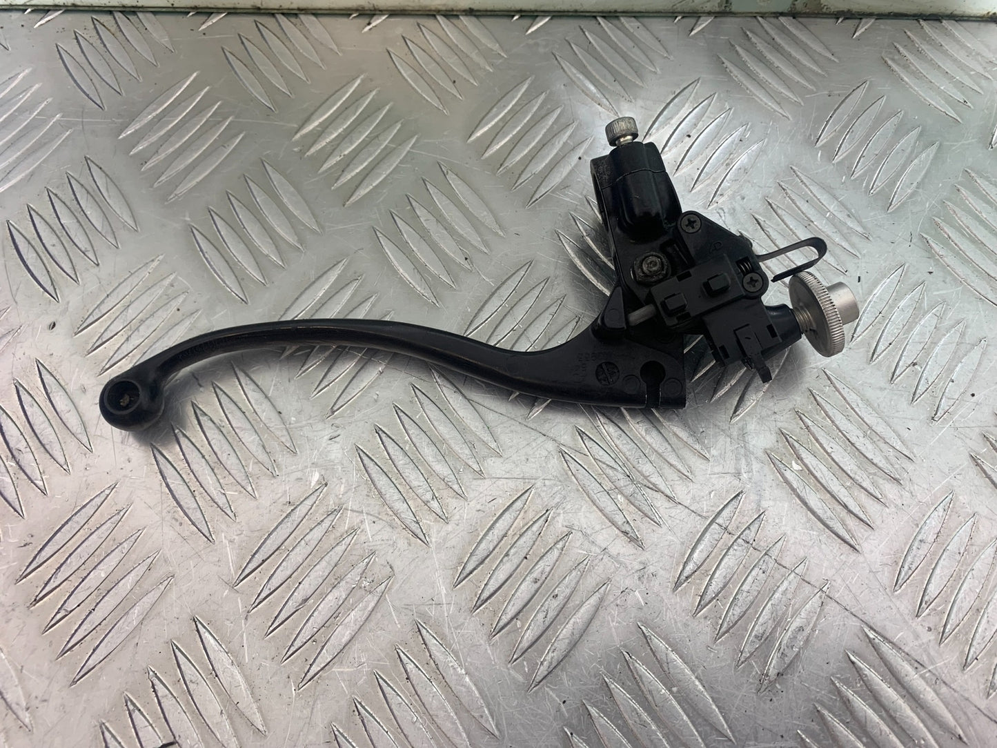 KAWASAKI ZX6R CLUTCH LEVER AND BRACKET YEAR 2009-2012 (CMB1136)