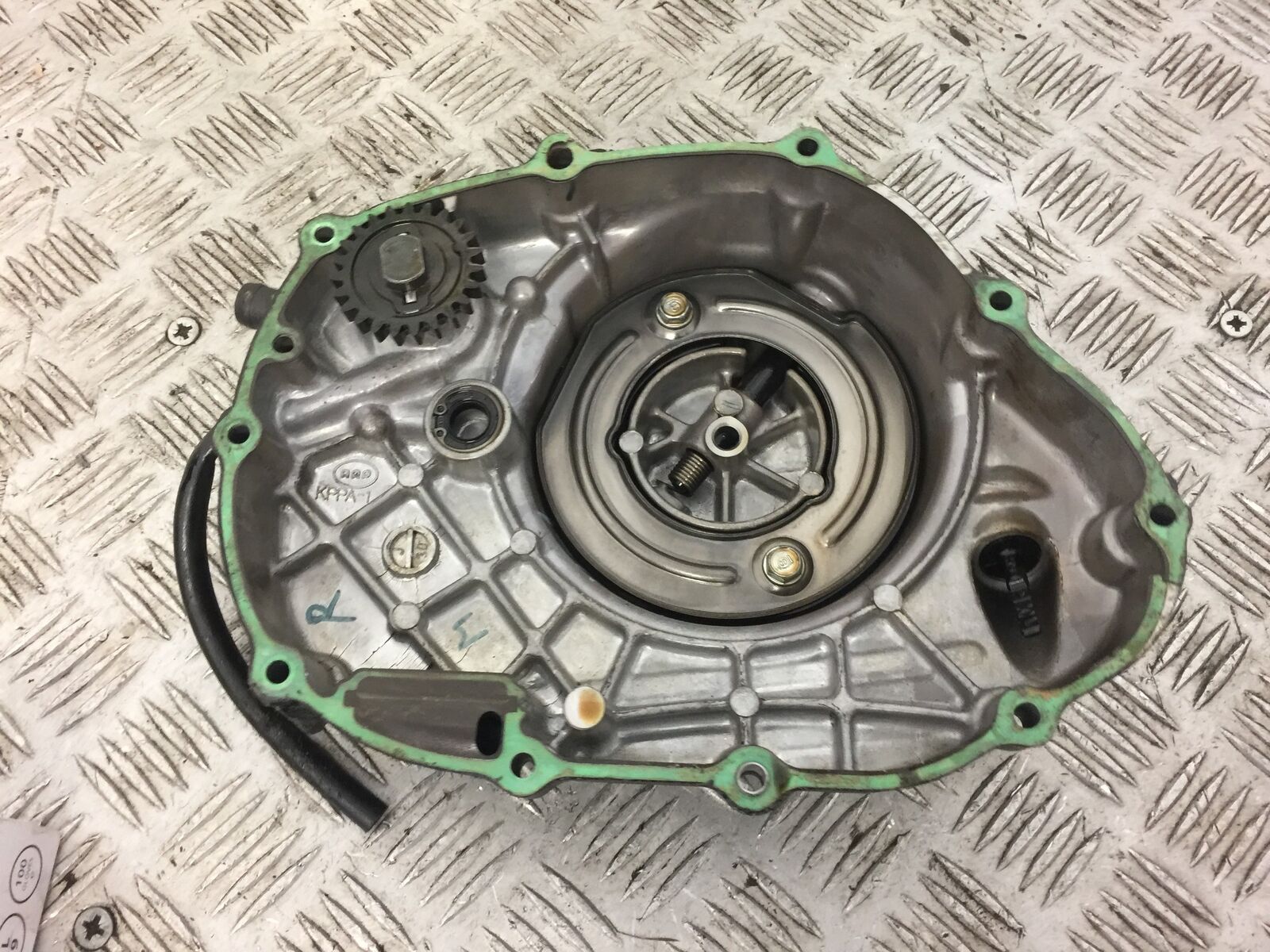 HONDA CBR125 CBR 125 CLUTCH COVER  YEAR 2011-2017 (STOCK 347)