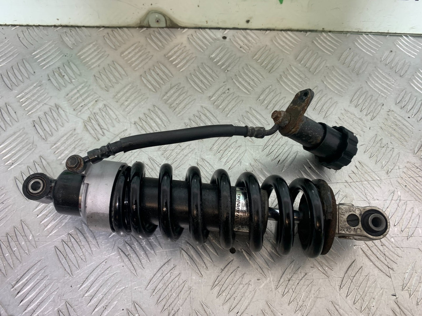 TRIUMPH 1050 SPRINT GT REAR SHOCK  YEAR 2010-2016 (CMB1250)