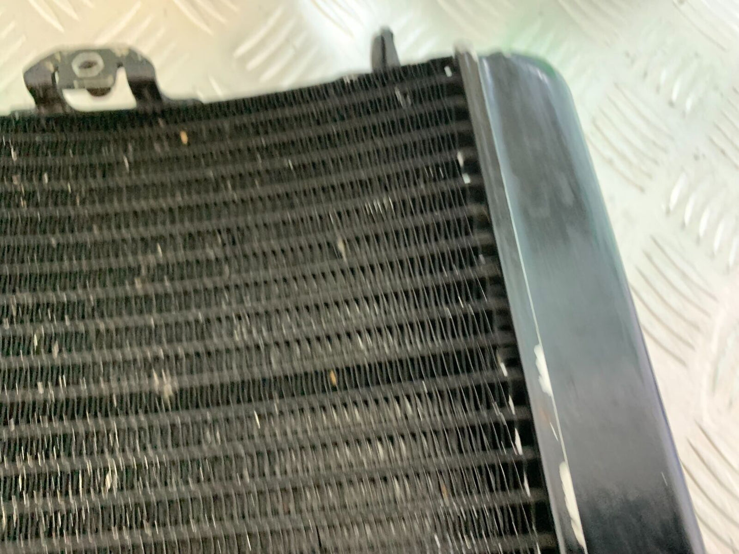 KTM 990 SUPERMOTO T RADIATOR  YEAR 2010-2011  (CMB1067)