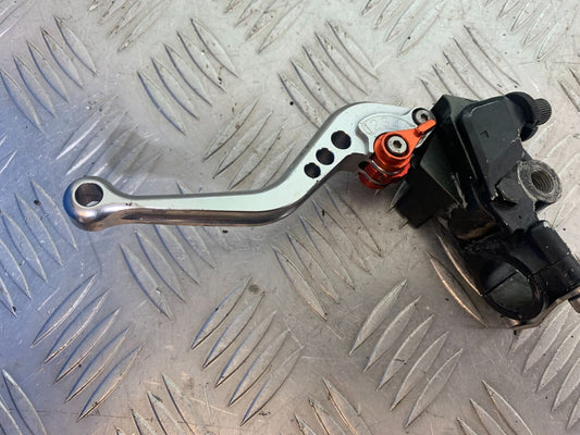 KAWASAKI Z750 ZR750 ZR-7S CLUTCH LEVER AND BRACKET  YEAR 1999-05 (CMB1135)