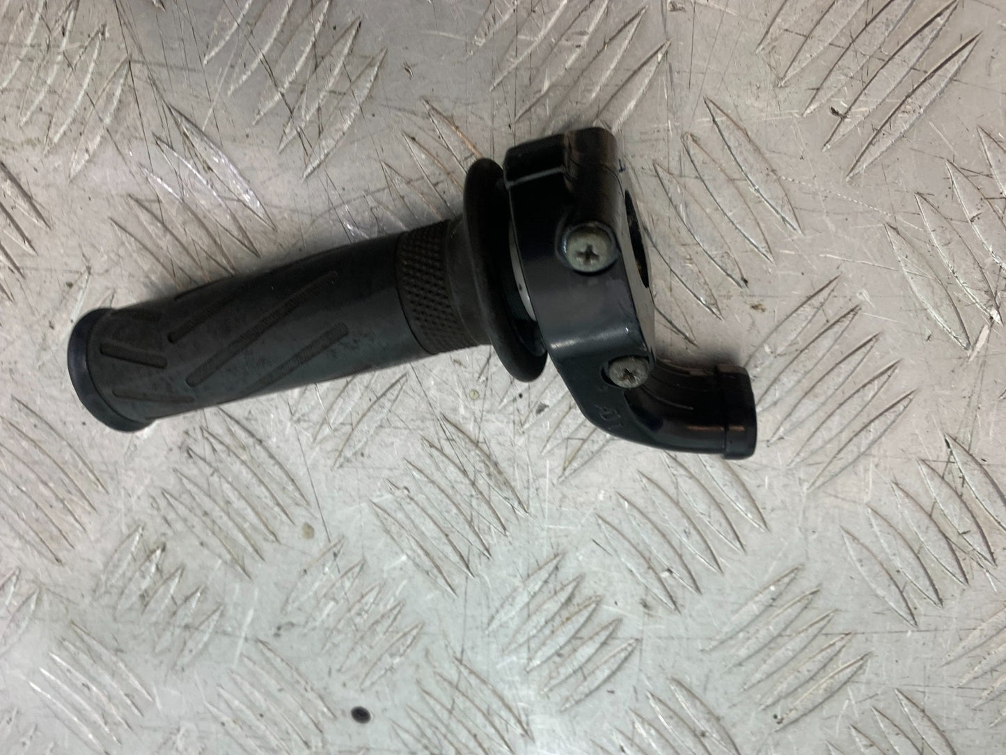 YAMAHA YZF R1 4XV THROTTLE AND GRIP YEAR 1998-99 (CMB1291)