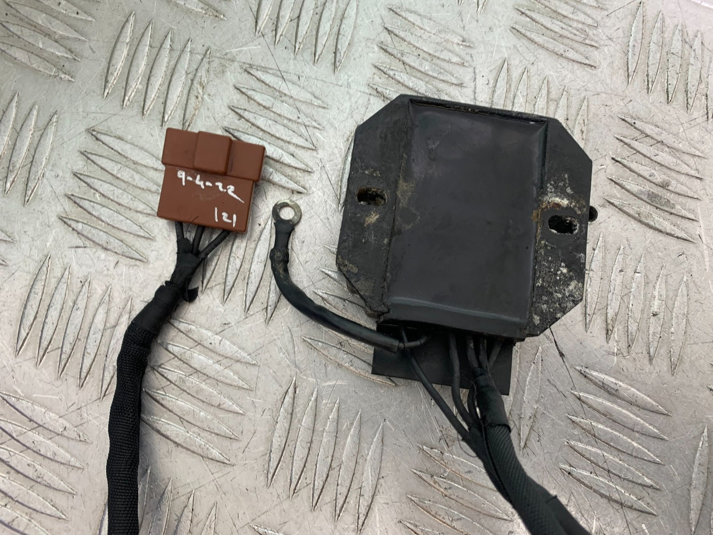 KTM DUKE 125 REGULATOR  YEAR 2017-2022 (CMB1274)