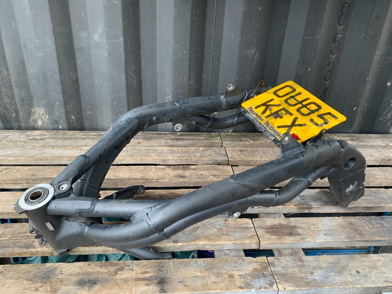 TRIUMPH 1050 SPEED TRIPLE FRAME REG LOG BOOK YEAR 2005-2007 (CMB1322)