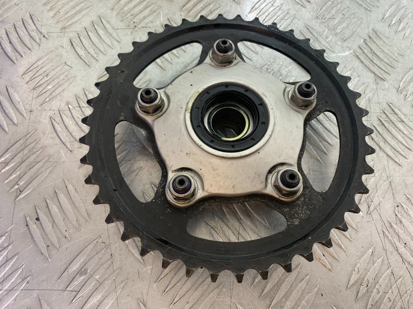 APRILIA RSV4 FACTORY REAR SPROCKET CARRIER  YEAR 2009-2012 (CMB1224)
