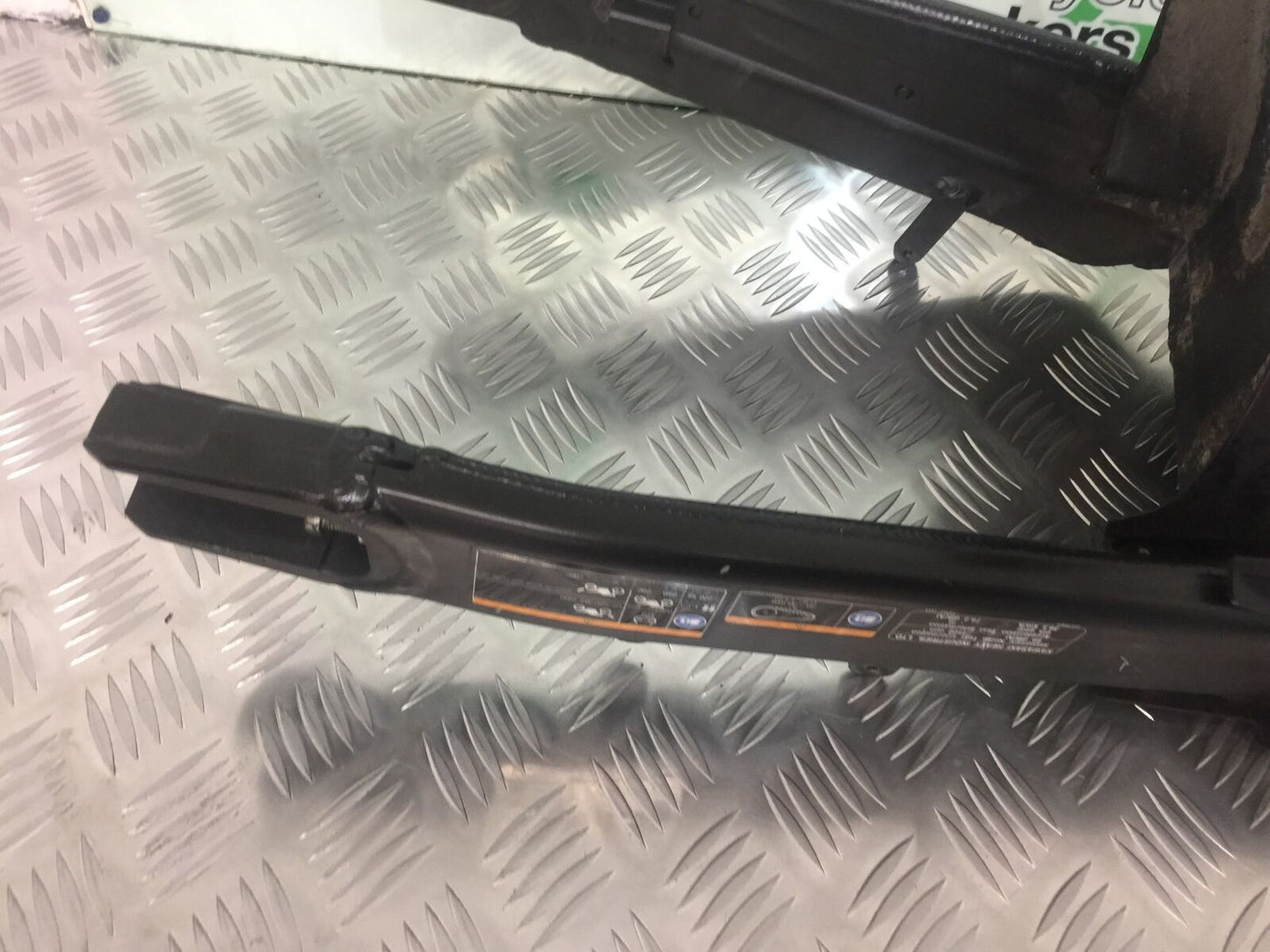 KAWASAKI VERSYS 1000 KLZ 1000 SWINGARM  YEAR 2015-2018 (STOCK 912)