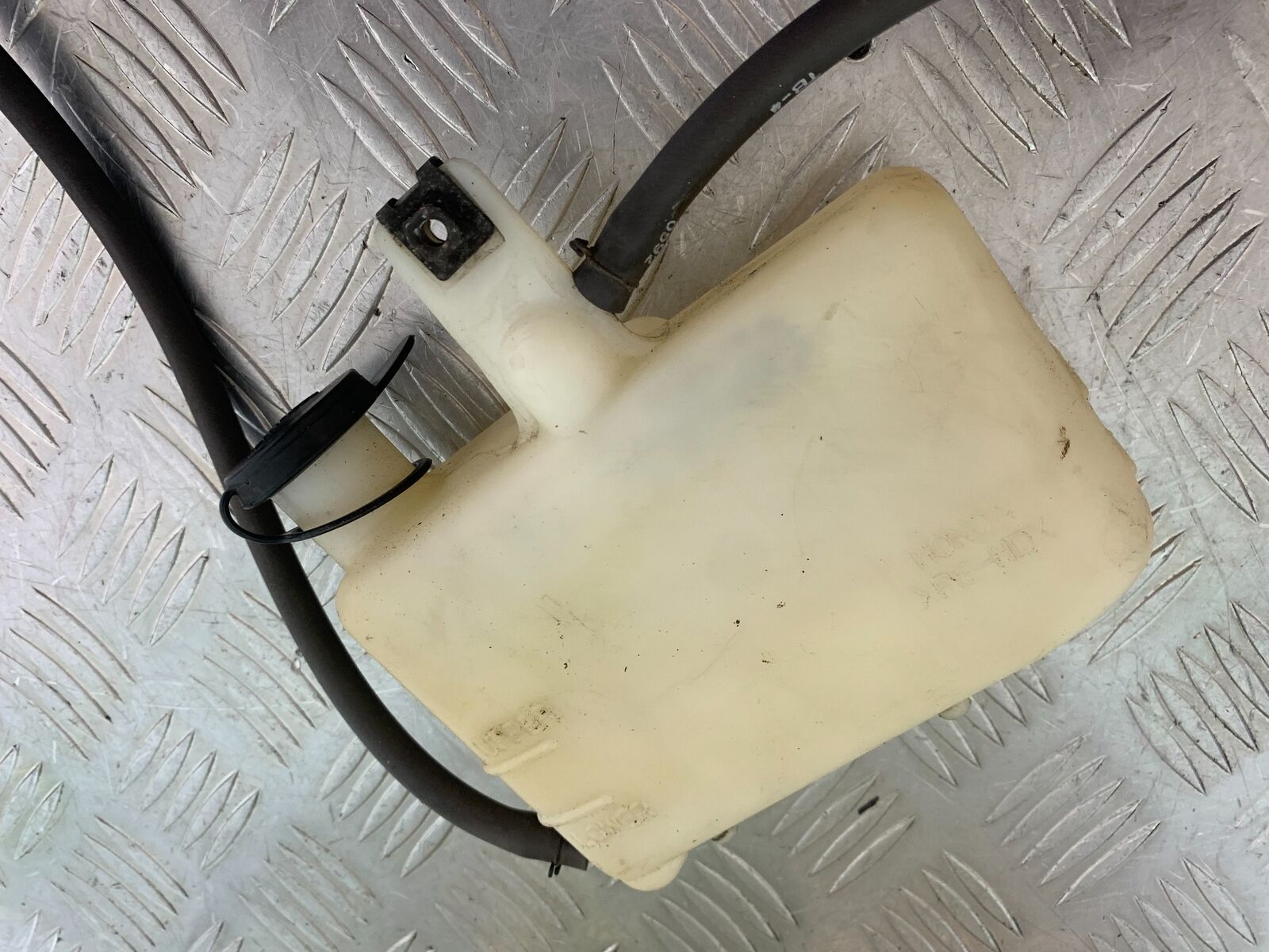 HONDA VFR750 VFR 750 FL-M-N-P COOLANT BOTTLE  YEAR 1990-93 (CMB1093)