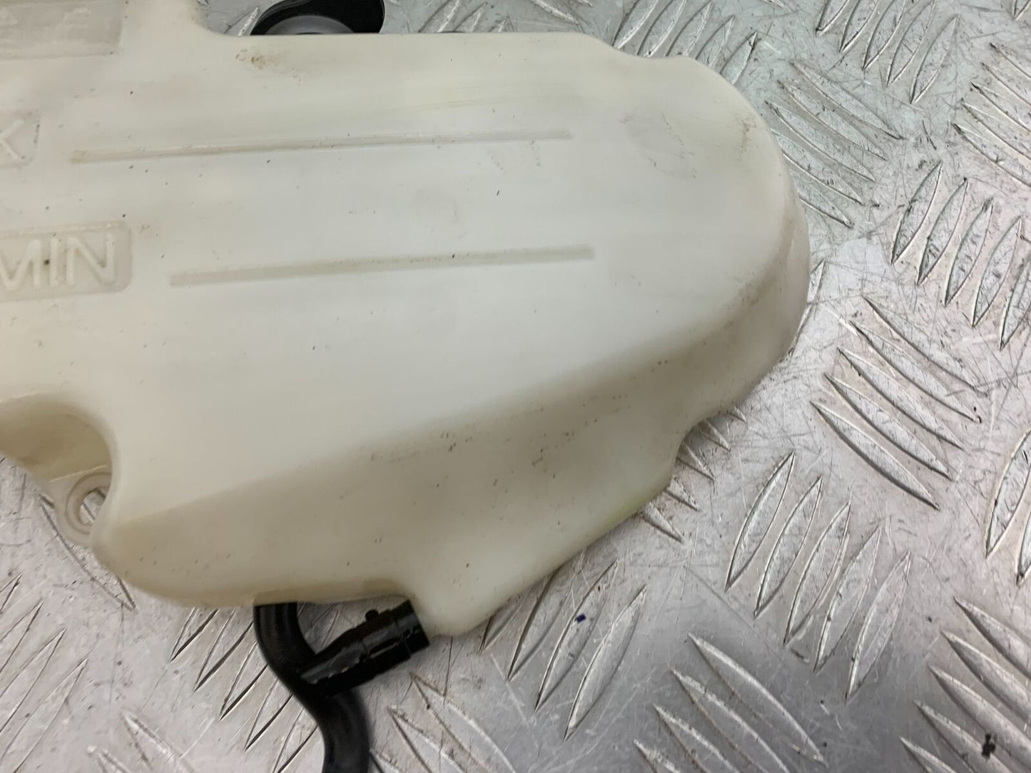 TRIUMPH THUNDERBIRD 1600 COOLANT BOTTLE YEAR 2011 (CMB1107)
