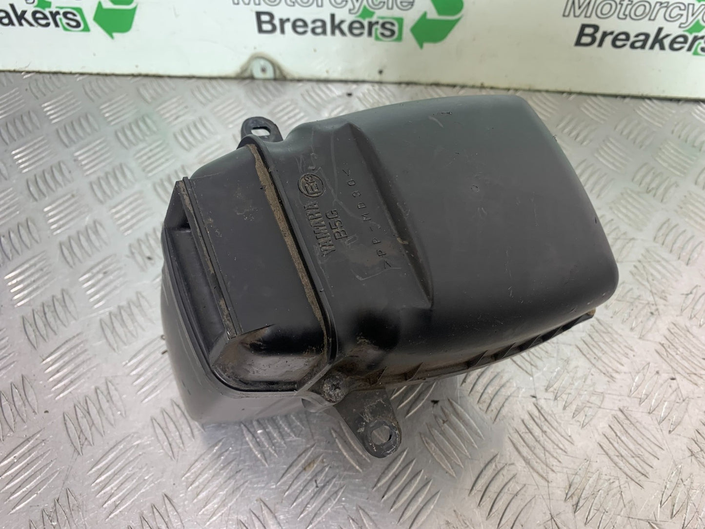YAMAHA YZF-R125 YZF 125 AIRBOX YEAR 2019-2022 (CMB1263)
